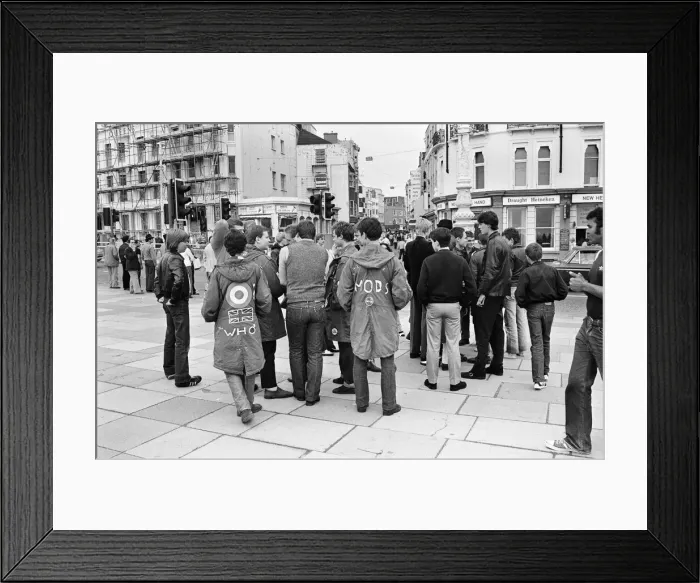 Framed Print : Mods, Brighton Beach, East Sussex, Monday 27th August 1979 Framed Print : Mods, Brighton Beach, East Sussex, Monday 27th August 1979