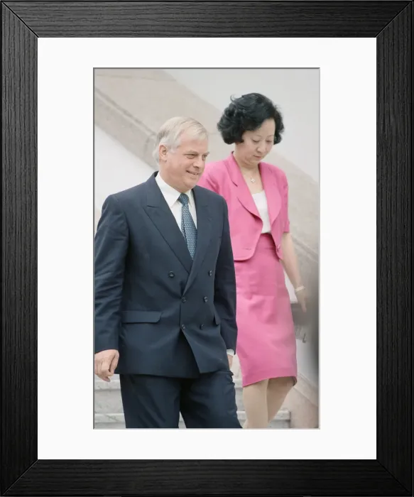 Framed Print : Former Conservative politician Chris Patten, who lost his Bath seat in the 1992 General Framed Print : Former Conservative politician Chris Patten, who lost his Bath seat in the 1992 General