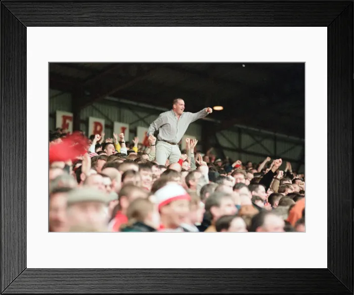 Framed Print : Sunderland 3-0 Everton, Premier league match at Roker Park Framed Print : Sunderland 3-0 Everton, Premier league match at Roker Park