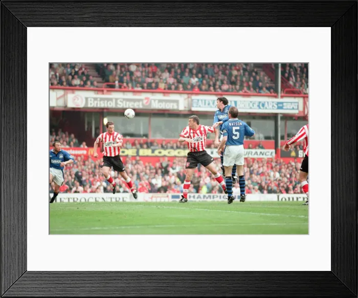 Framed Print : Sunderland 3-0 Everton, Premier league match at Roker Park Framed Print : Sunderland 3-0 Everton, Premier league match at Roker Park