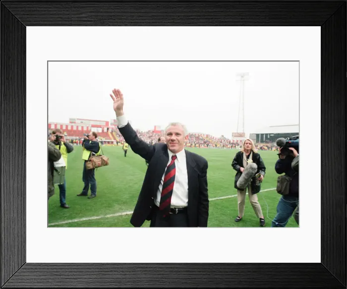 Framed Print : Sunderland 3-0 Everton, Premier league match at Roker Park