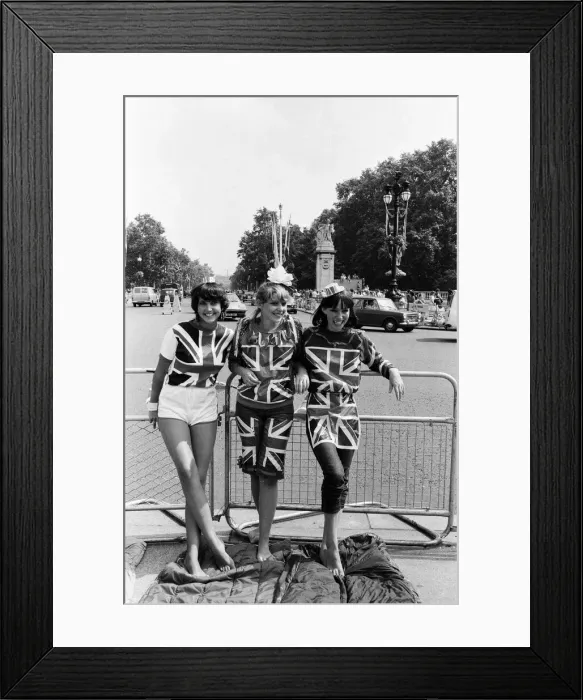 Framed Print : Hundreds of would-be Royal watchers started settling down in front of the Victoria Framed Print : Hundreds of would-be Royal watchers started settling down in front of the Victoria