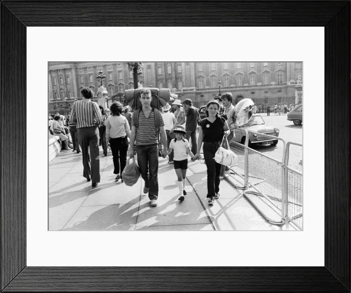 Framed Print : Hundreds of would-be Royal watchers started settling down in front of the Victoria Framed Print : Hundreds of would-be Royal watchers started settling down in front of the Victoria