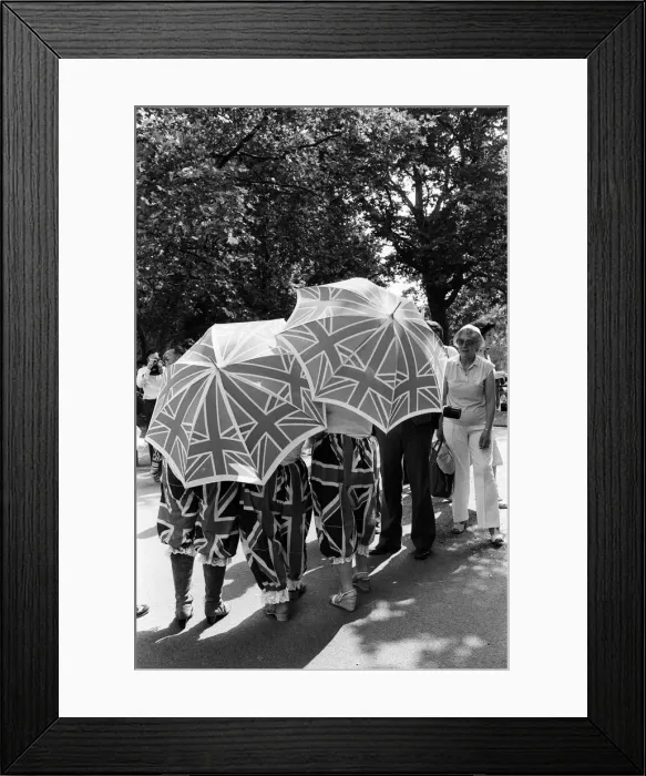 Framed Print : Hundreds of would-be Royal watchers started settling down in front of the Victoria Framed Print : Hundreds of would-be Royal watchers started settling down in front of the Victoria