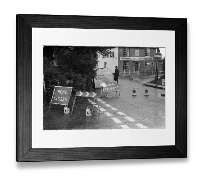 Framed Print : The Seasalter Pop Festival, Kent. 28th August 1976 Framed Print : The Seasalter Pop Festival, Kent. 28th August 1976