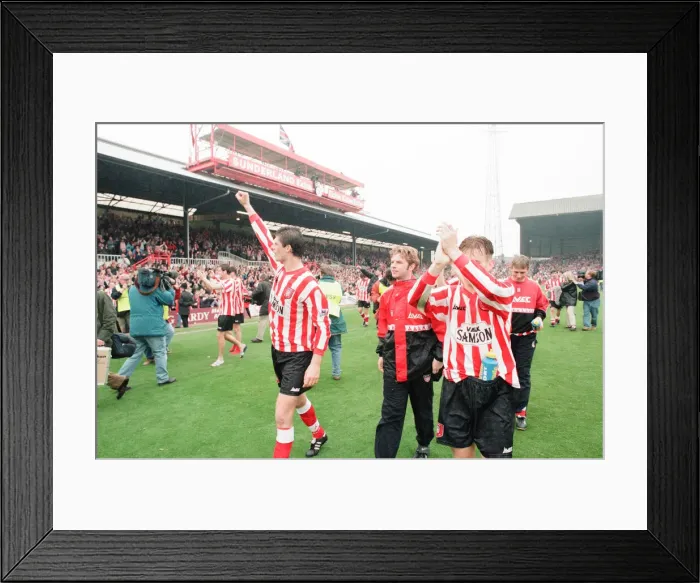 Framed Print : Sunderland 3-0 Everton, Premier league match at Roker Park Framed Print : Sunderland 3-0 Everton, Premier league match at Roker Park