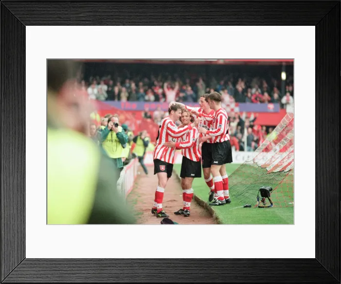 Framed Print : Sunderland 3-0 Everton, Premier league match at Roker Park