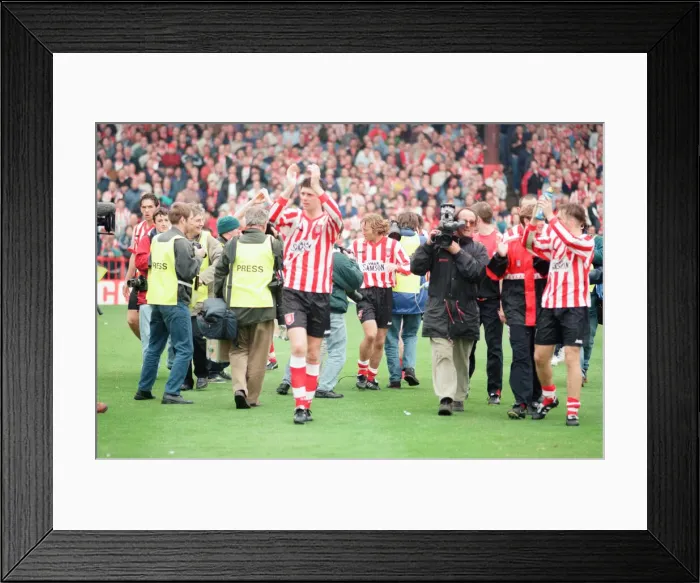 Framed Print : Sunderland 3-0 Everton, Premier league match at Roker Park Framed Print : Sunderland 3-0 Everton, Premier league match at Roker Park