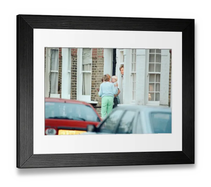 Framed Print : Princess Diana visits friend Carolyn Bartholmew, former flatmate, in London