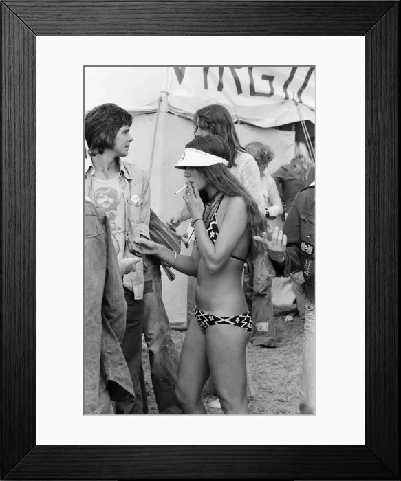 Framed Print : The Daily Mirror Pop Club tent at Reading Festival. 27th August 1976 Framed Print : The Daily Mirror Pop Club tent at Reading Festival. 27th August 1976