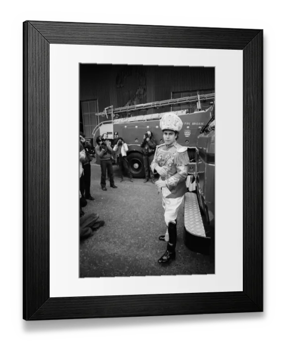 Framed Print : Elton John pictured before he sets off on his first major British tour for five years Framed Print : Elton John pictured before he sets off on his first major British tour for five years