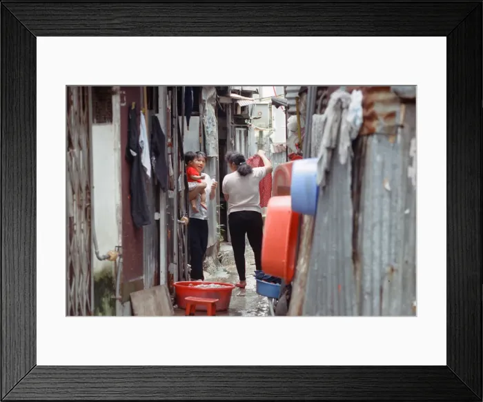 Framed Print : Feature on Hong Kong as former Conservative politician Chris Patten Framed Print : Feature on Hong Kong as former Conservative politician Chris Patten