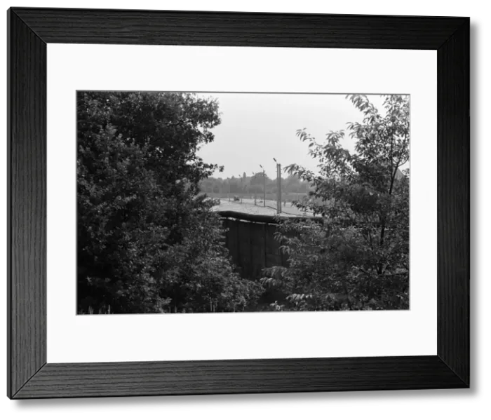 Framed Print : Views of the Berlin Wall, Germany. 7th August 1986 Framed Print : Views of the Berlin Wall, Germany. 7th August 1986