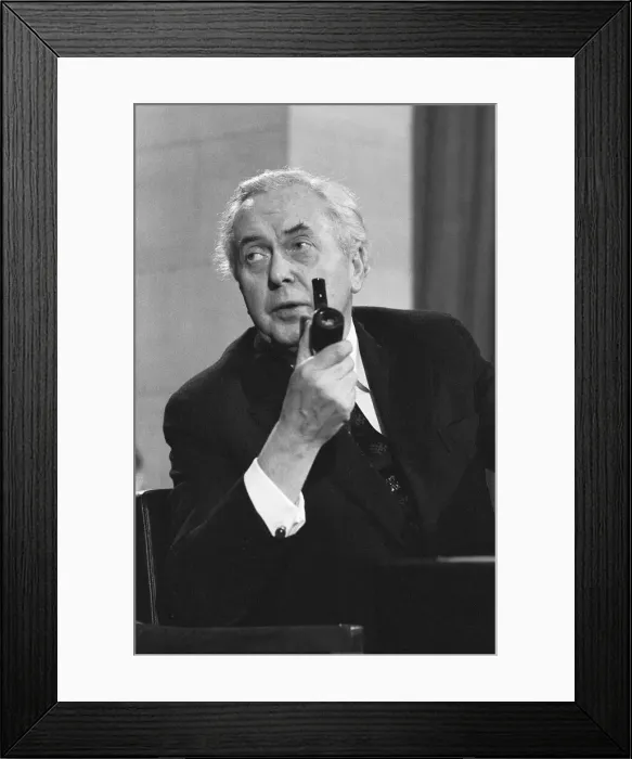 Framed Print : Harold Wilson (1916-1995) announces his resignation as Prime Minister during a press