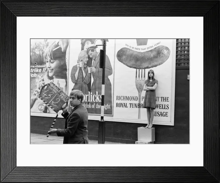 Framed Print : Francoise Hardy, french singer, filming on Exhibition Road in London, 11th October 1965 Framed Print : Francoise Hardy, french singer, filming on Exhibition Road in London, 11th October 1965