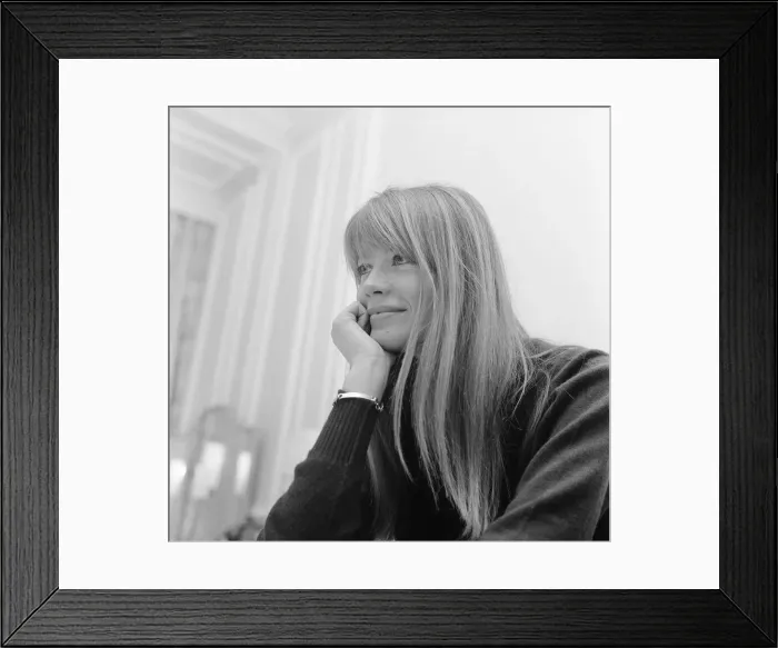 Framed Print : Francoise Hardy, french singer pictured in her hotel room, London, 3rd November 1966 Framed Print : Francoise Hardy, french singer pictured in her hotel room, London, 3rd November 1966