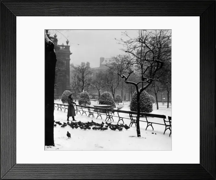 Framed Print : Snow in St Philips churchyard, Birmingham. December 1955 Framed Print : Snow in St Philips churchyard, Birmingham. December 1955