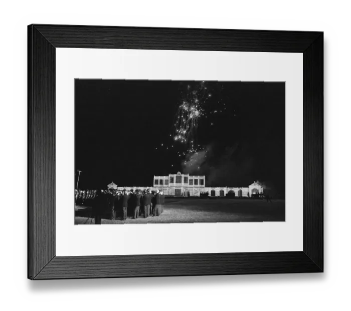 Framed Print : The firework show watched by half a million people in Londons Hyde Park Framed Print : The firework show watched by half a million people in Londons Hyde Park