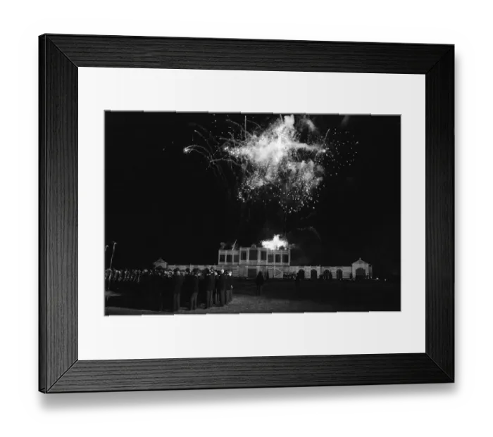 Framed Print : The firework show watched by half a million people in Londons Hyde Park Framed Print : The firework show watched by half a million people in Londons Hyde Park