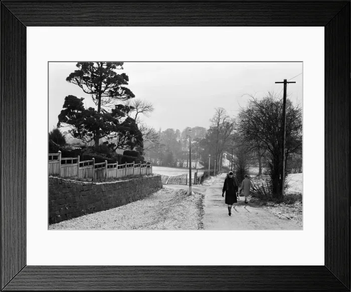 Framed Print : A wintry scene near Allesley Hall, Coventry, West Midlands. 29th November 1966