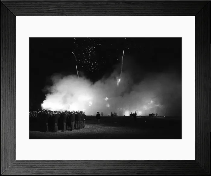 Framed Print : The firework show watched by half a million people in Londons Hyde Park Framed Print : The firework show watched by half a million people in Londons Hyde Park