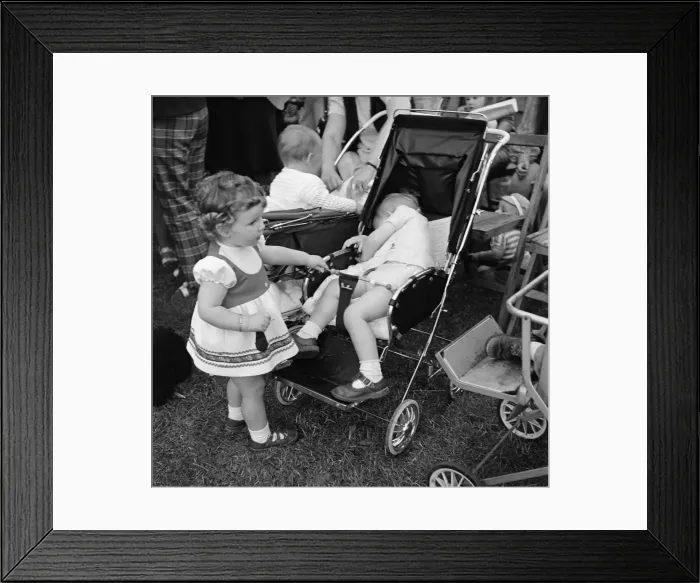 Framed Print : Skelton annual baby show. Circa 1973 Framed Print : Skelton annual baby show. Circa 1973