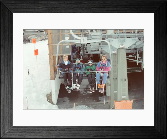 Framed Print : HRH The Princess of Wales, Princess Diana, on he ski holiday to Lech, Austria Framed Print : HRH The Princess of Wales, Princess Diana, on he ski holiday to Lech, Austria