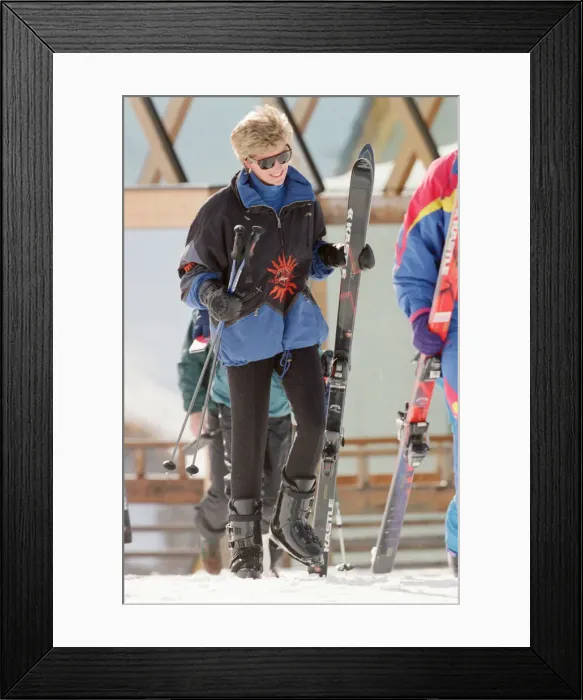 Framed Print : HRH The Princess of Wales, Princess Diana, on he ski holiday to Lech, Austria Framed Print : HRH The Princess of Wales, Princess Diana, on he ski holiday to Lech, Austria