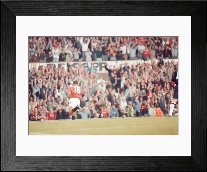 Framed Print : Manchester United v Sheffield United, Premier League match at Old Trafford Framed Print : Manchester United v Sheffield United, Premier League match at Old Trafford
