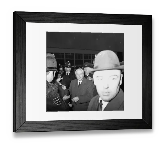 Framed Print : Policemen hold back the crowds as Prime Minister Harold Wilson (1916 - 1995 Framed Print : Policemen hold back the crowds as Prime Minister Harold Wilson (1916 - 1995