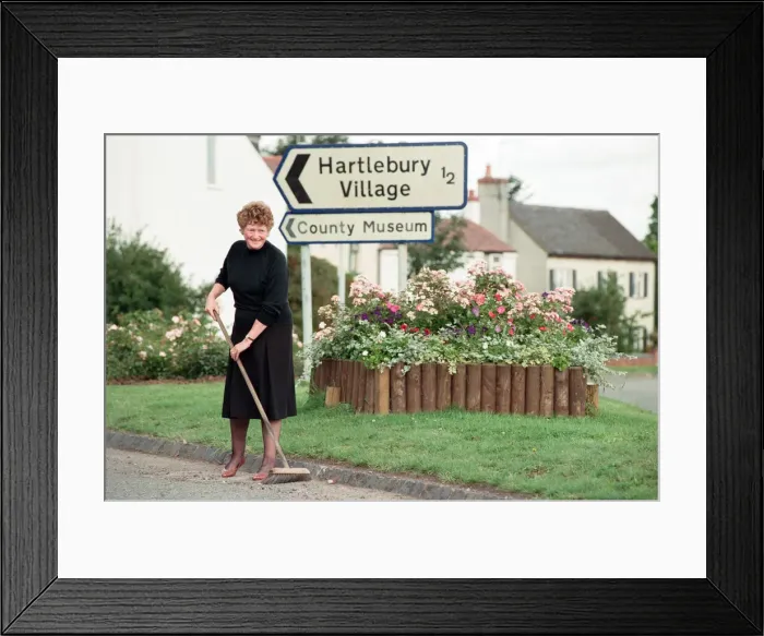 Framed Print : Preaprations in Hartlebury, Worcestershire, which has reached the national finals of Framed Print : Preaprations in Hartlebury, Worcestershire, which has reached the national finals of