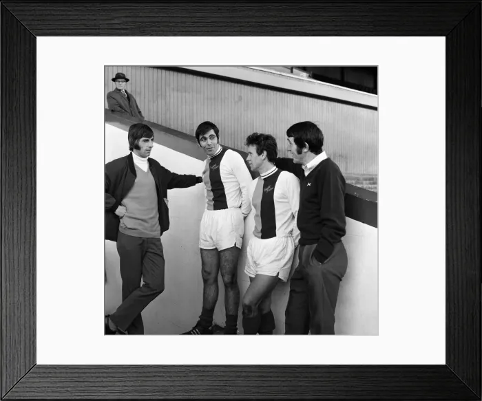 Framed Print : The two latest signees for Crystal Palace come from Scotland Framed Print : The two latest signees for Crystal Palace come from Scotland