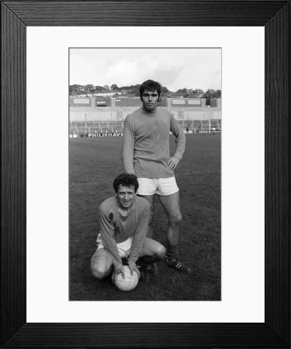 Framed Print : The two latest signees for Crystal Palace come from Scotland Framed Print : The two latest signees for Crystal Palace come from Scotland
