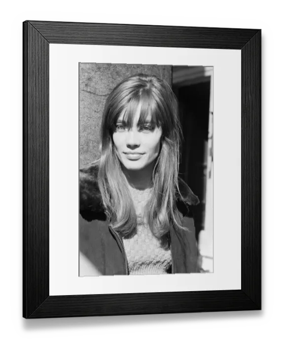 Framed Print : Francoise Hardy, french singer, pictured in Mayfair, London, 11th March 1965
