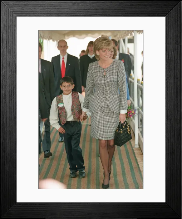 Framed Print : HRH Princess Diana, The Princess of Wales is shown around the Institute for Conductive Framed Print : HRH Princess Diana, The Princess of Wales is shown around the Institute for Conductive
