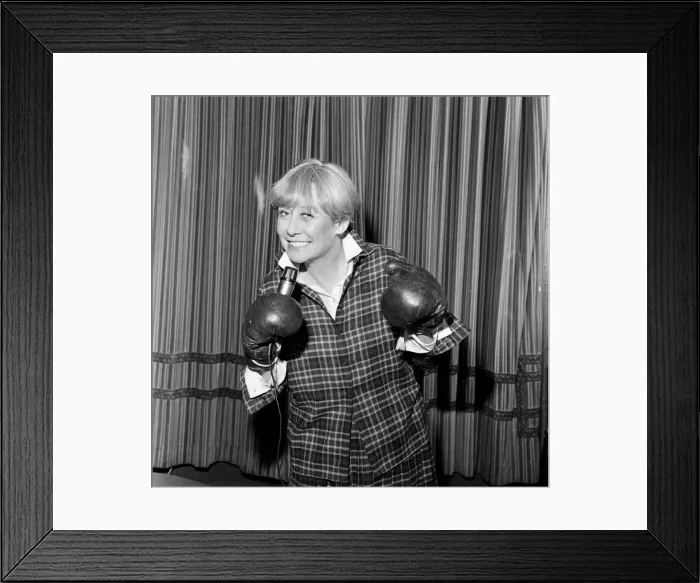 Framed Print : Liz Dawn aka Vera Duckworth of Coronation Street fame will be wearing boxing gloves Framed Print : Liz Dawn aka Vera Duckworth of Coronation Street fame will be wearing boxing gloves