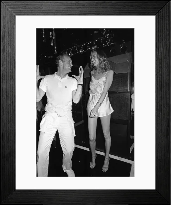 Framed Print : New nightclub Stringfellows in Covent Garden, London. 1st August 1980 Framed Print : New nightclub Stringfellows in Covent Garden, London. 1st August 1980