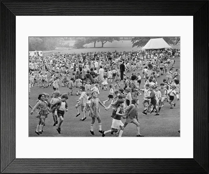 Framed Print : Children country dancing in Teesside. 1973 Framed Print : Children country dancing in Teesside. 1973
