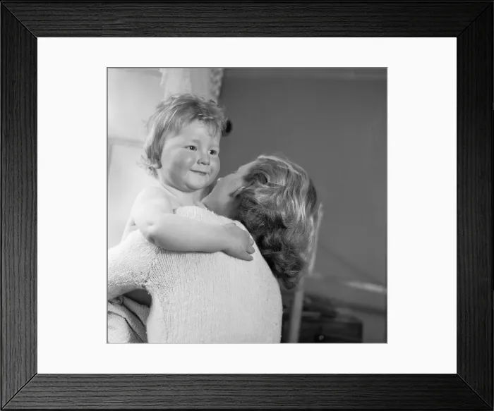 Framed Print : Hilary Benn and his mother Caroline at home 19th March 1955 Framed Print : Hilary Benn and his mother Caroline at home 19th March 1955