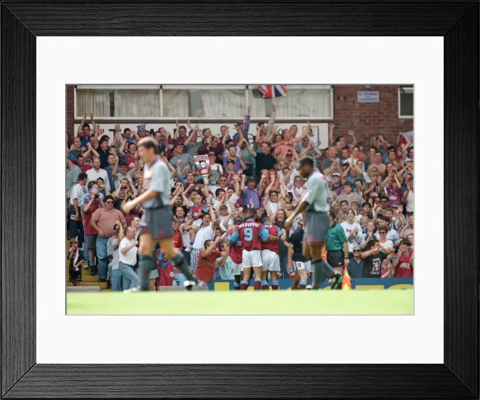 Framed Print : Mark Draper (number 8 - goal scorer out of shot) makes it 2 - 0 to Aston Villa against Framed Print : Mark Draper (number 8 - goal scorer out of shot) makes it 2 - 0 to Aston Villa against