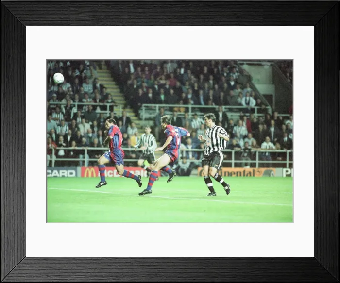 Framed Print : Newcastle United 3-2 Barcelona, UEFA Champions League Group C match at St James Park Framed Print : Newcastle United 3-2 Barcelona, UEFA Champions League Group C match at St James Park