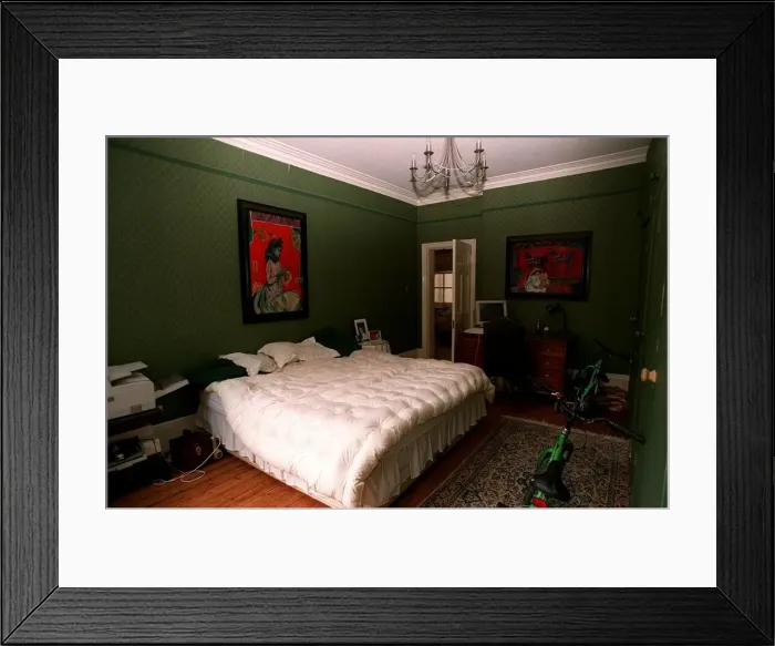 Framed Print : Coleherne Court Flat August 1998 Bedroom of former Flat once lived in by Princess Diana