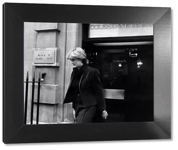Lady Diana Spencer Princess Diana goes shopping Dbase MSi leaving Coleherne Court