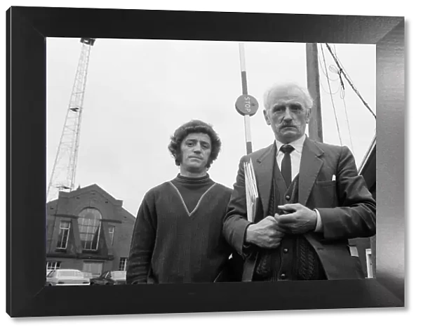 Irlam steel works dispute. Eric Teal (left) secretary to the joint trade union action