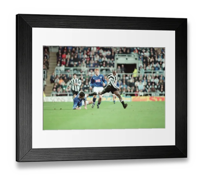 Framed Print : Newcastle United 4-3 Leicester City, premier league match at St James Park Framed Print : Newcastle United 4-3 Leicester City, premier league match at St James Park