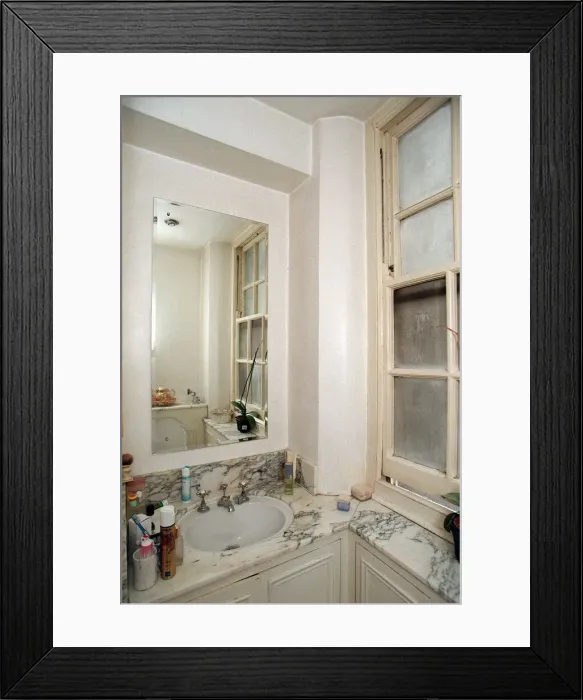 Framed Print : Bathroom of Coleherne Court August 1998 old former flat of Princess Diana