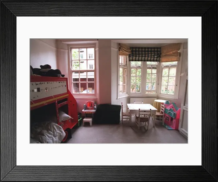 Framed Print : Coleherne Court Flat August 1998 Princess Diana former Bedroom in which she once