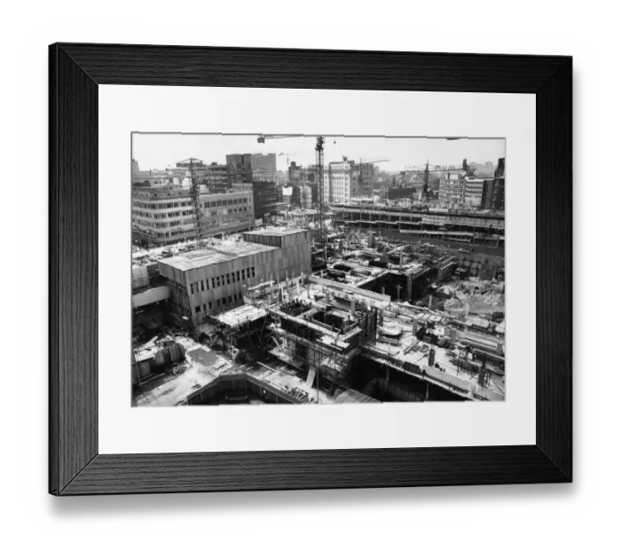 Framed Print : General view showing the new development in Manchester City centre which includes the Old Framed Print : General view showing the new development in Manchester City centre which includes the Old