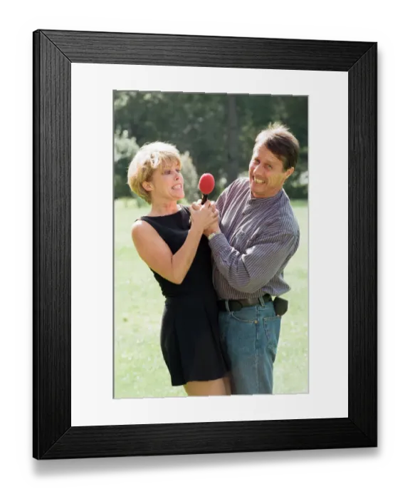 Framed Print : Radio WM presenters Julie Mayer and Tony Wadsworth. 10th September 1997 Framed Print : Radio WM presenters Julie Mayer and Tony Wadsworth. 10th September 1997