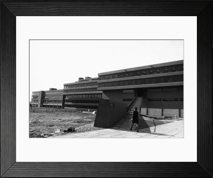Framed Print : The new precinct building for Manchester University on Oxford Road Framed Print : The new precinct building for Manchester University on Oxford Road